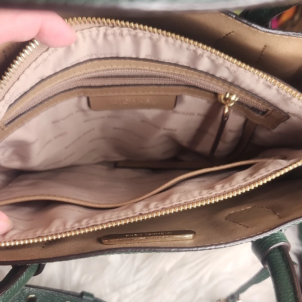 Michael Kors Dark Green Tote Bag - Picture 11 of 13